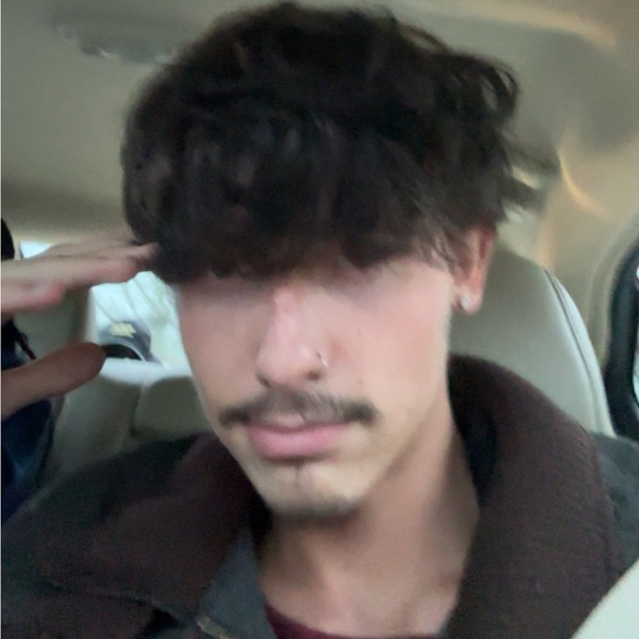 Hi, Iโm Raymond ๐ - Picture 13 of 17